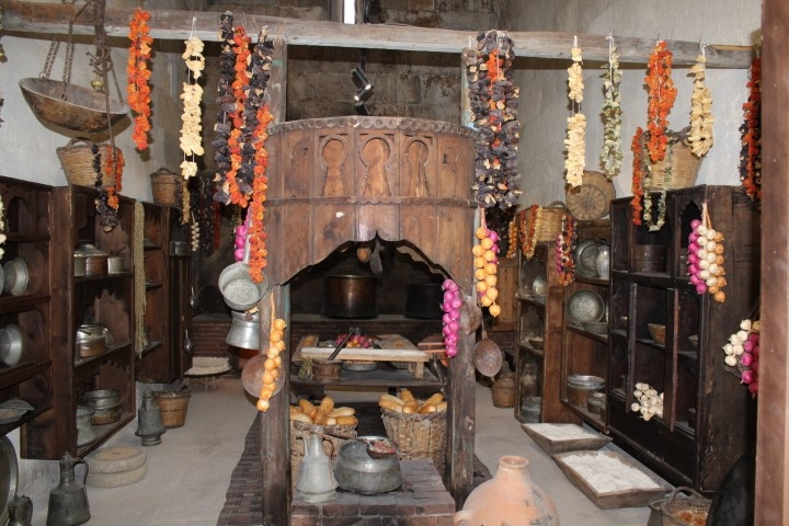  Türk dizilerinden etkilenip geliyorlar Adımını atan saatlerce çıkamıyor