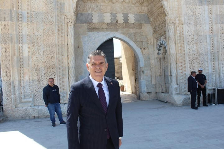  Türk dizilerinden etkilenip geliyorlar Adımını atan saatlerce çıkamıyor