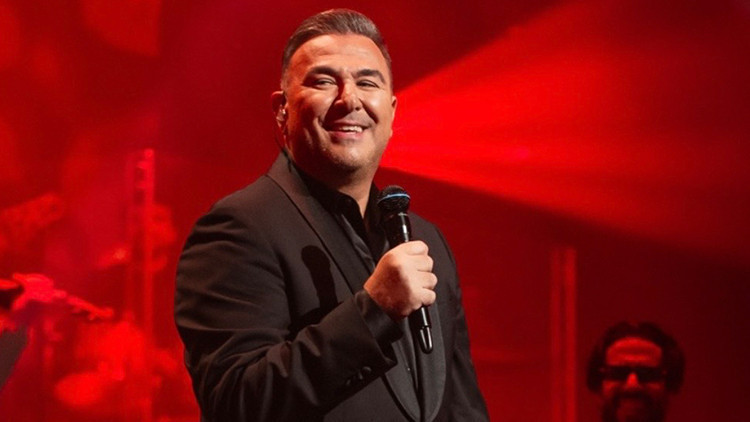 Yunan müziğinin yaşayan efsanesi Antonis Remos 2 Mayıs’ta istanbul’da sahne alacak