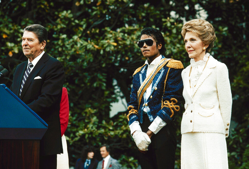 Michael Jackson’ın görüntüsünü değiştiren hastalık yeniden gündemde: Vitiligo nedir, kimleri etkiler Michael Jackson’ın görüntüsünü değiştiren hastalık yeniden gündemde: Vitiligo nedir, kimleri etkiler