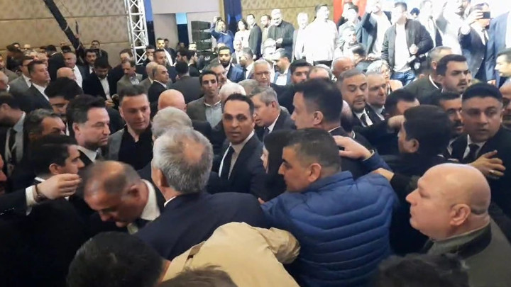 Türkiye Belediyeler Birliği Meclis toplantısında 'İmamoğlu' gerginliği