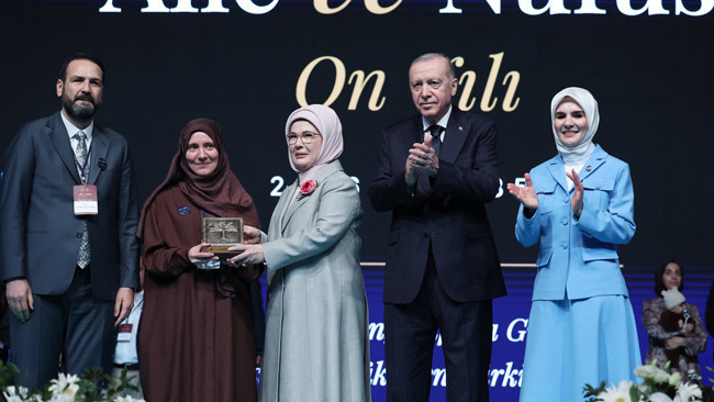 Emine Erdoğan'dan Aile ve Nüfus 10 Yılı Vizyon Belgesi paylaşımı