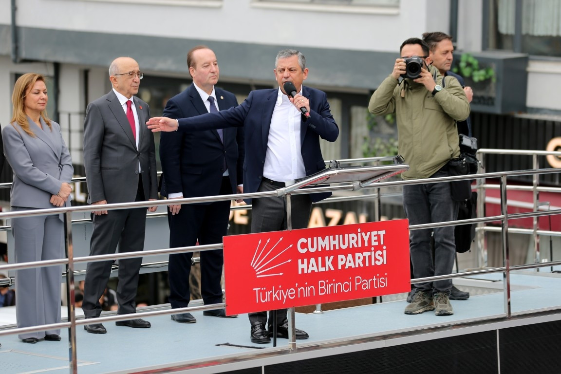 CHP Genel Başkanı Özgür Özel, partisinin Karabük mitinginde konuştu