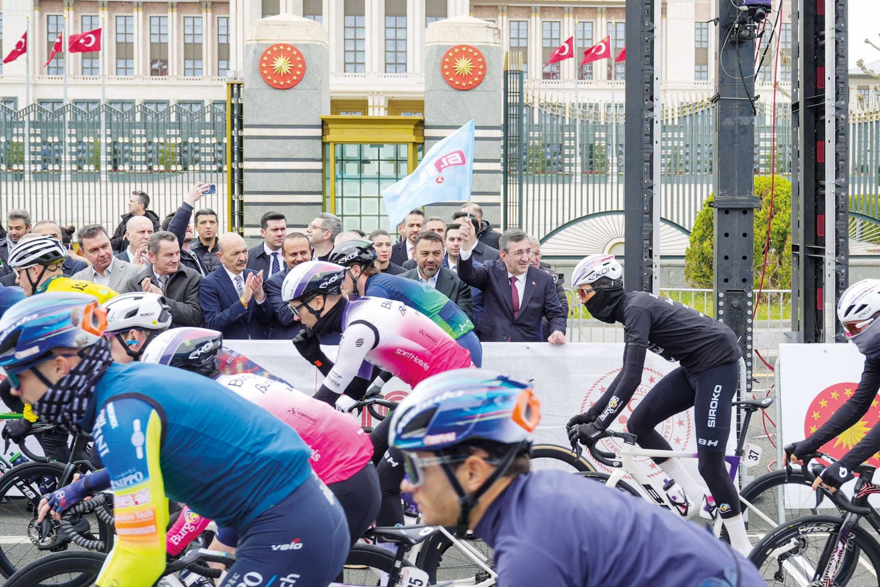 61. Cumhurbaşkanlığı Türkiye Bisiklet Turu’nda... Finiş 27 yıl sonra Ankara’da