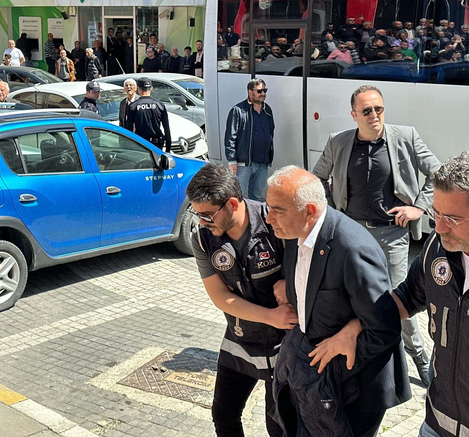 Devrek Belediyesi'nde yolsuzluk iddianamesi: 30 sanığa 3 ay ile 1862 yıl arasında değişen hapis cezaları istendi