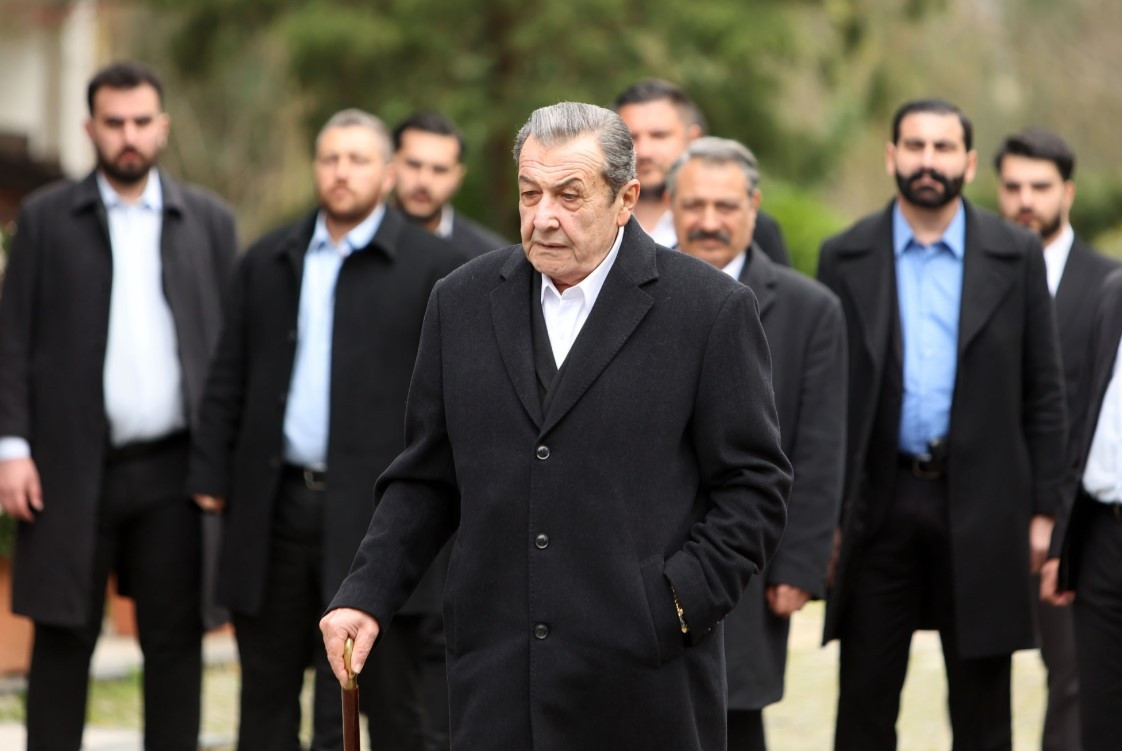 ABİ YENİ BÖLÜM BU AKŞAM YOK MU