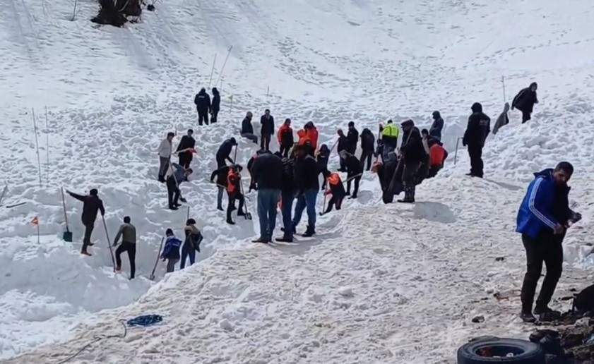 4 ay önce çığ altında kalmıştı! Arama çalışmaları yeniden başlatıldı