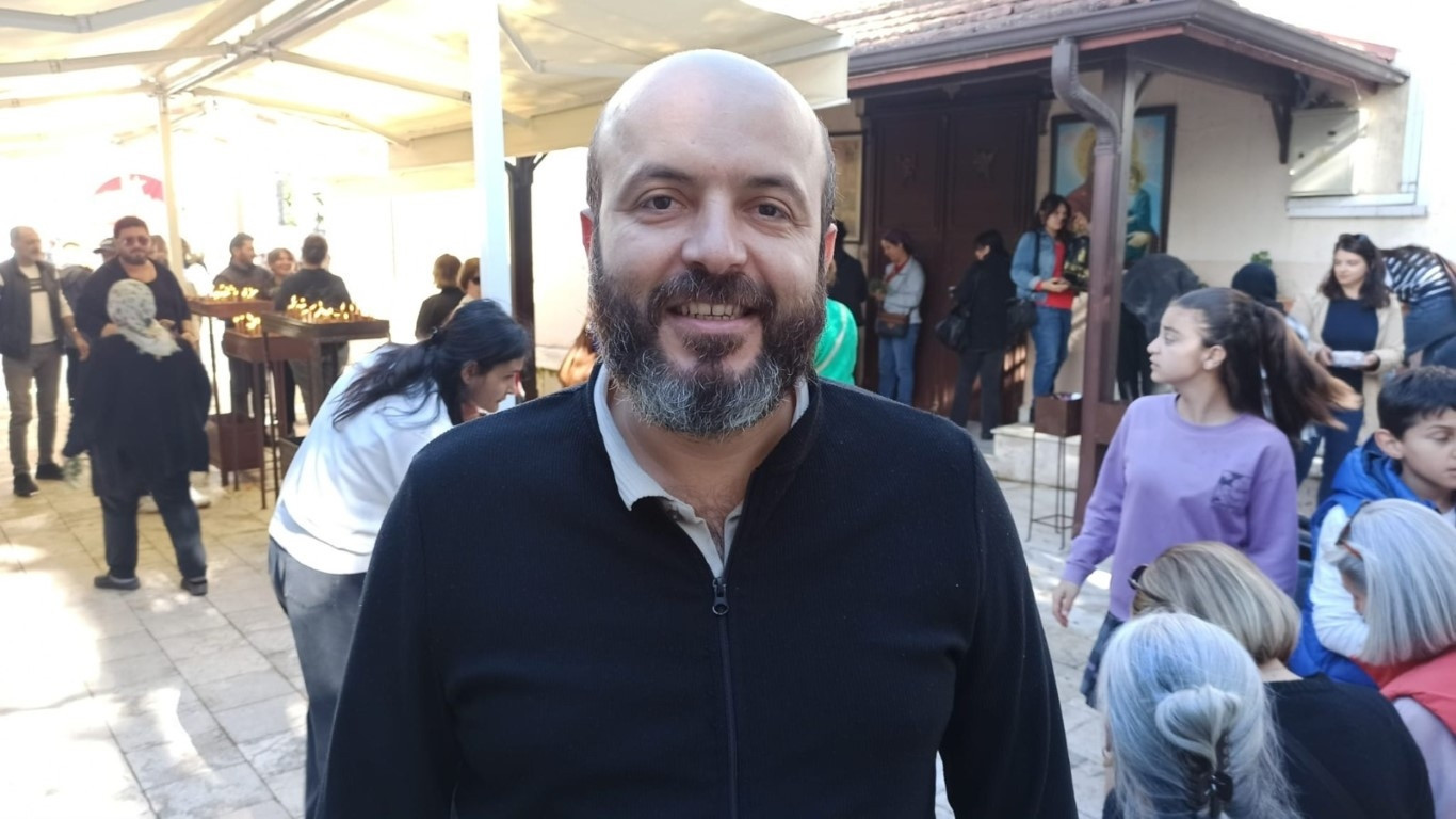 Her yıl aynı tarihlerde ziyaretçi akınına uğruyor... Farklı illerden gelenler de var: Büyük bir manevi önem atfediliyor