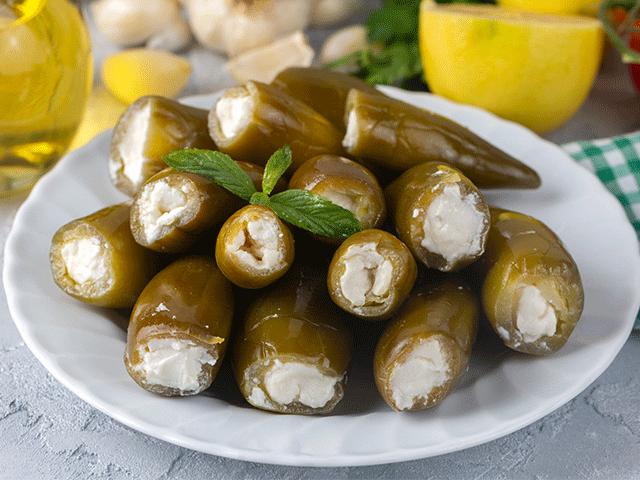 Pratik ve leziz: Peynir dolgulu jalapeno turşusu
