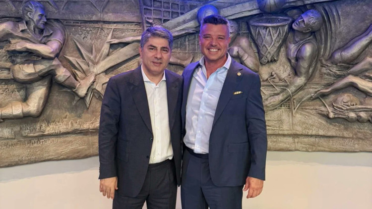 Hakan Safi'den Sadettin Saran'a ziyaret!