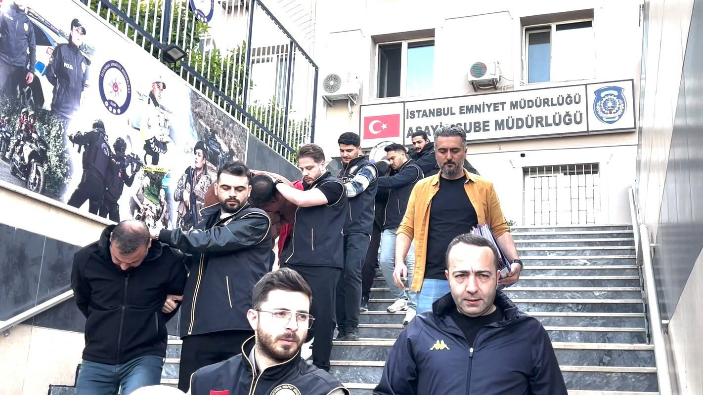 İstanbul merkezli 3 ilde 'change' araç operasyonu: 8 şüpheli tutuklandı