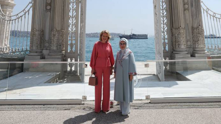 Emine Erdoğan, Kraliçe Mathilde ile bir araya geldi