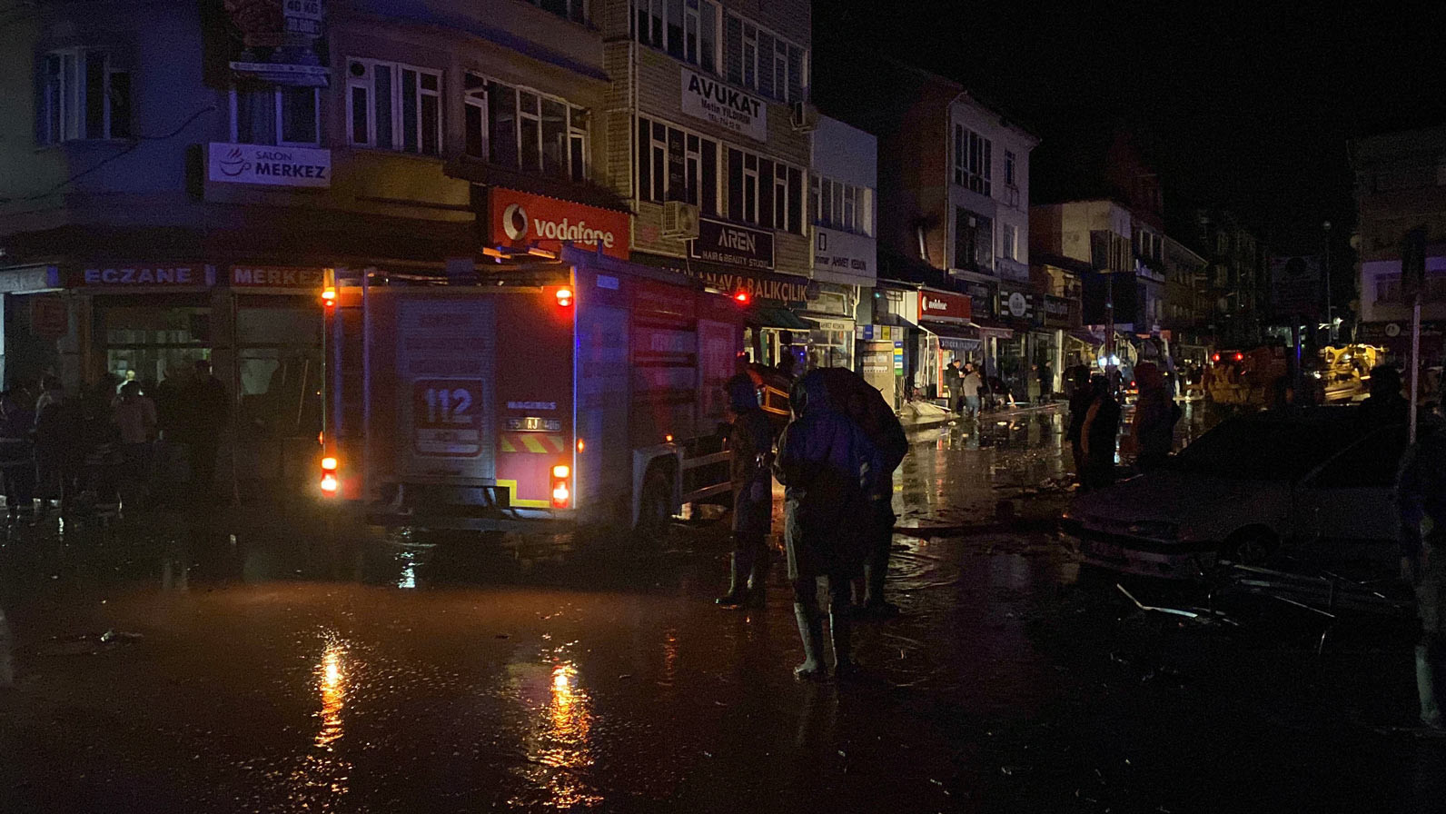Samsun'da sağanak sonrası oluşan selde hafif yaralanan 12 kişi hastaneye kaldırıldı