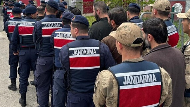 Yasa dışı bahse 14 ilde eş zamanlı operasyon! Bakan Gürlek'ten açıklama