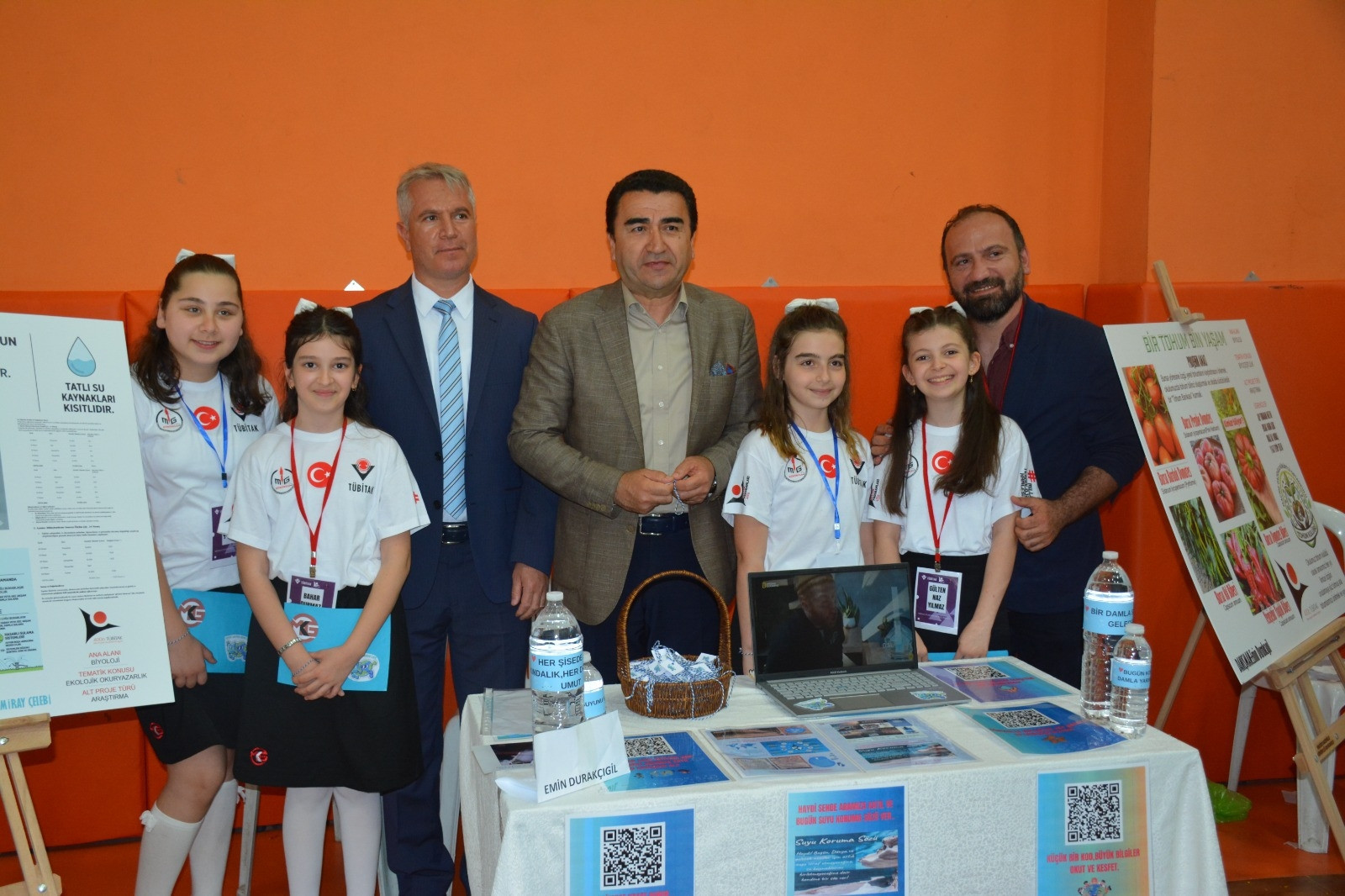 Bursa’daki TÜBİTAK 4006 Bilim Fuarı