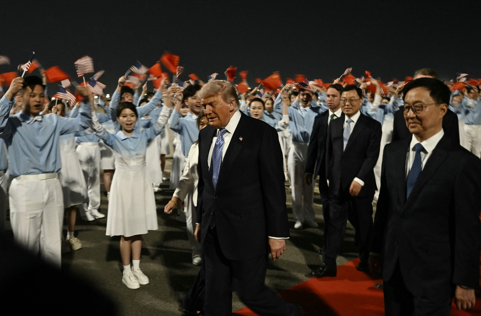 Trumptan Çine kritik ziyaret
