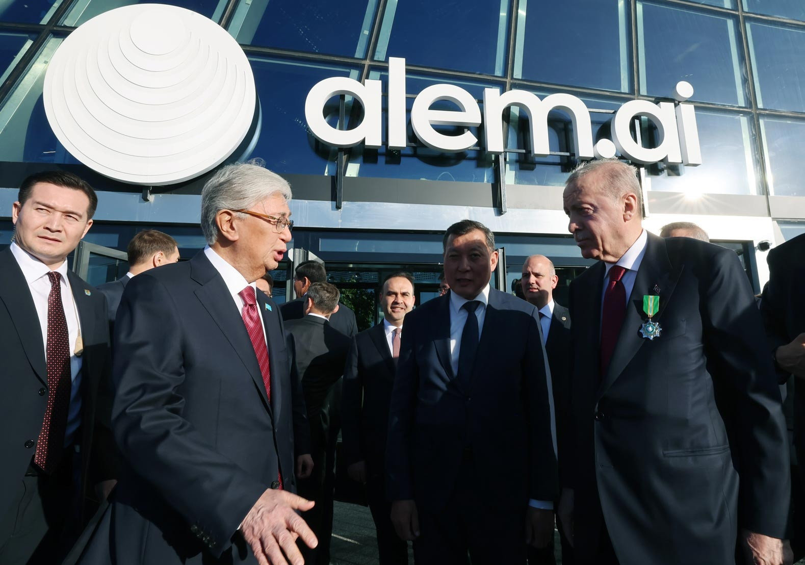 Cumhurbaşkanı Erdoğan, 'Astana Alem AI Yapay Zeka Merkezi'ni ziyaret etti