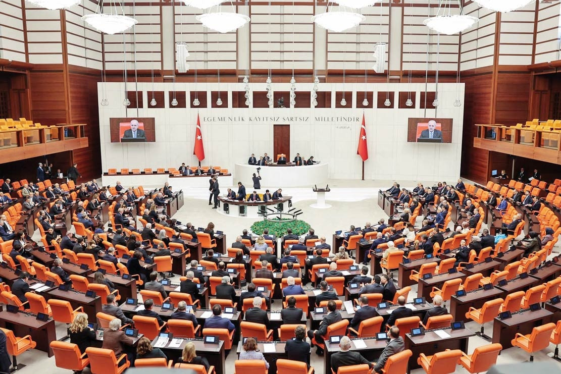 İçtüzük çalışması rafa kalktı