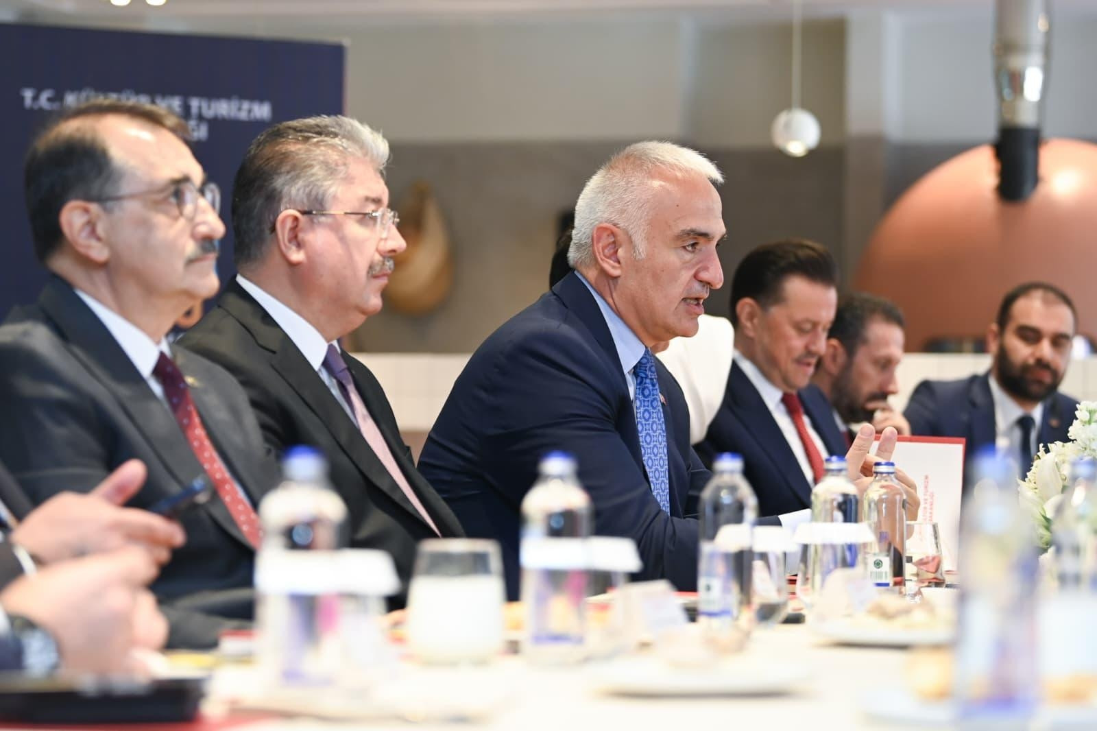 Bakan Ersoy: Gastronomiyi turizm stratejisinin merkezine yerleştirdik