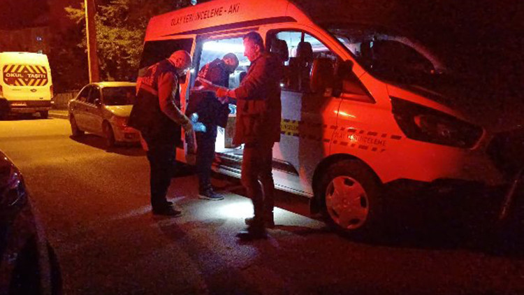 Misafirlikteki gelin görümce tartışmasında kan aktı: Birbirlerini bıçakladılar