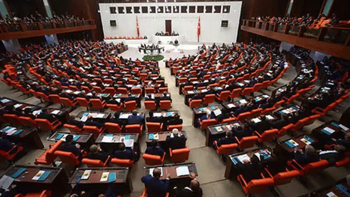 Özgür Özel ve Keskin Bayındır hakkındaki dokunulmazlık dosyası TBMM’de