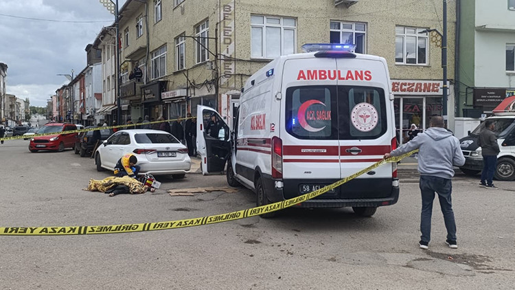 Silahlı saldırıya uğrayan belediye çalışanı hayatını kaybetti