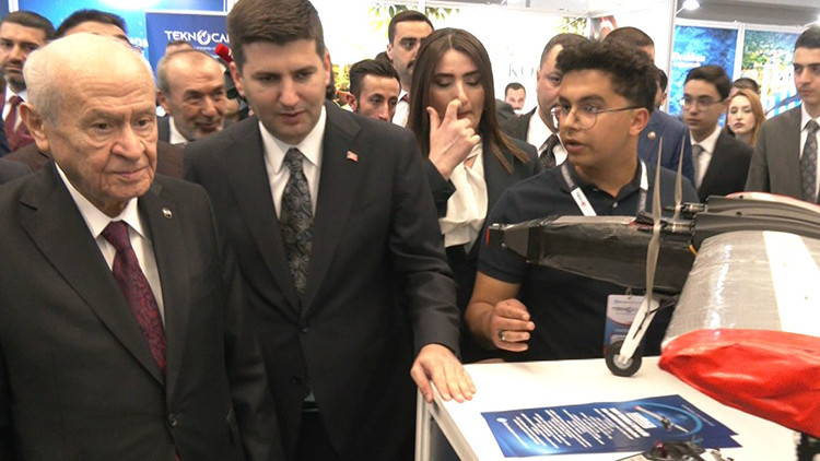 Bahçeli'denTEKNOCAK Festivali’ne ziyaret