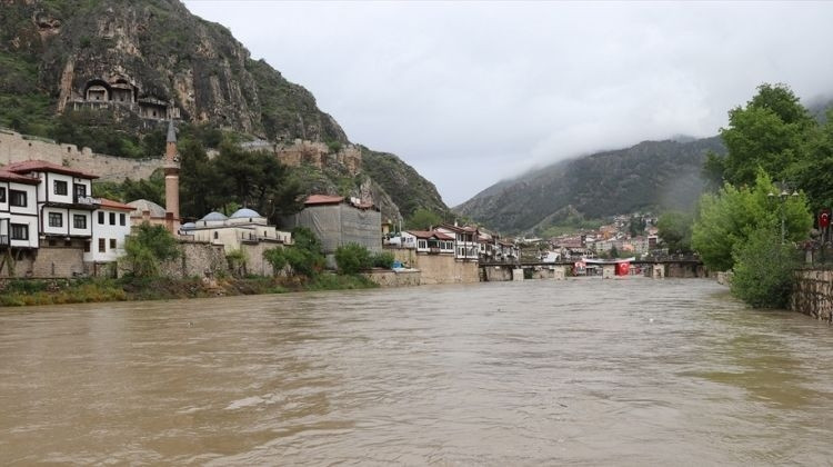 AFAD'dan sel ve taşkın uyarısı
