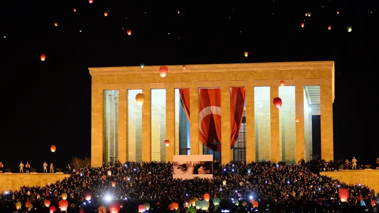 ANITKABİR ZİYARET SAATLERİ 19 MAYIS 2026