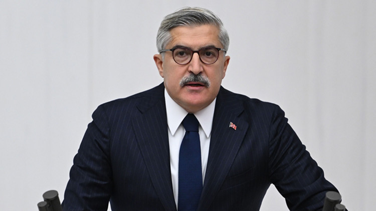 AK Partili Yayman'dan dijital içerik açıklaması: Toplumlarla yeni bir sözleşme yapmalılar