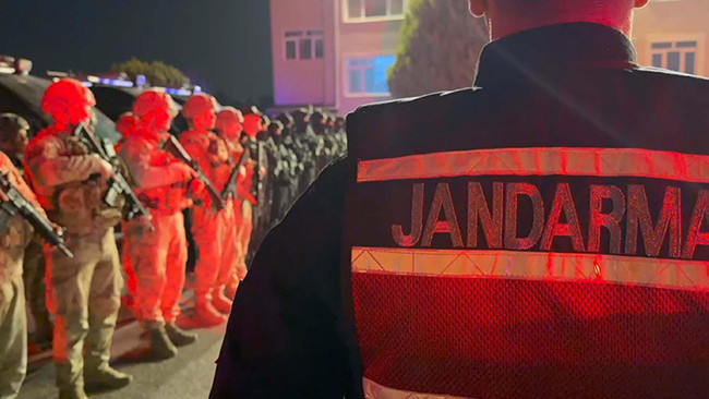 İzmir'de Büyükşehir iştiraki şirkete ihaleye fesat operasyonu: 3 gözaltı