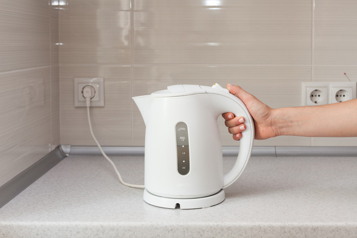 Plastik kettle'lara dikkat! Çay keyfinizi daha güvenli kılabilirsiniz