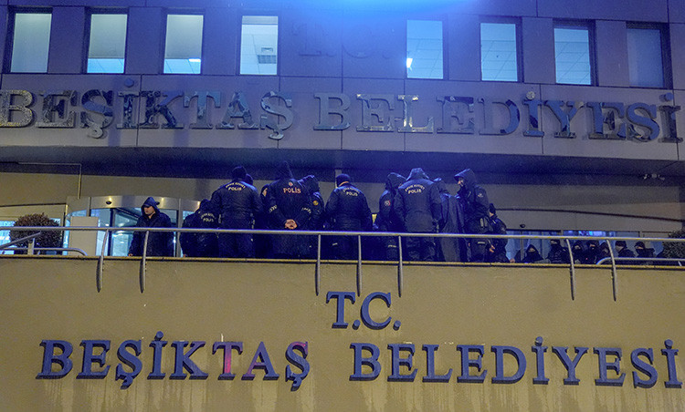 Beşiktaş Belediyesine yönelik soruşturmada 2 zanlıya tutuklama talebi