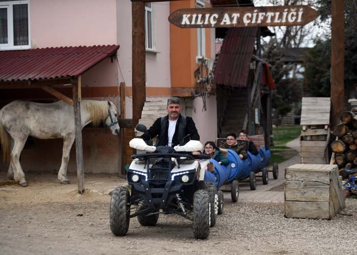  ATV aracıyla çekiyor Bu kadar talep edileceğini düşünmemiştik