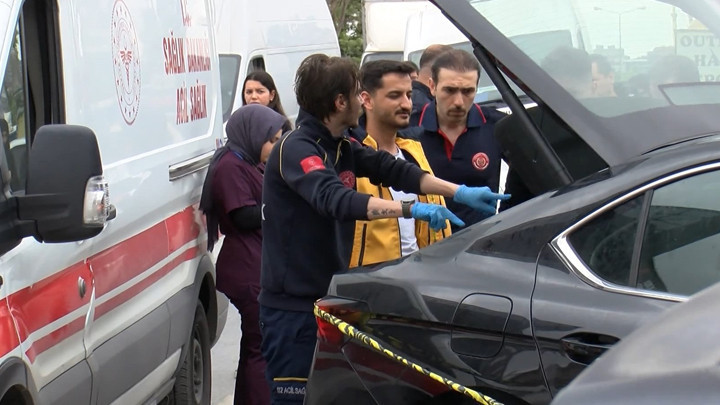 Bağcılar'da korkunç olay! Otomobilinin bagajında ölü bulundu
