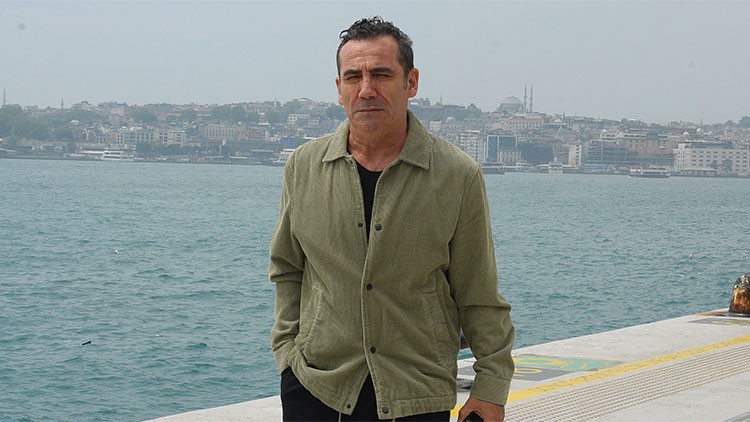 Boğaz’a nazır villayı barınağa döndürdük