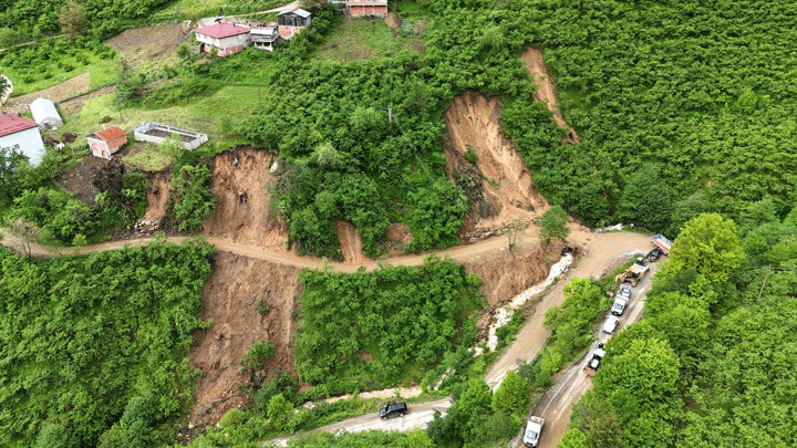 Giresun’da Heyelan Tehlikesi: 33 Ev Tahliye Edildi