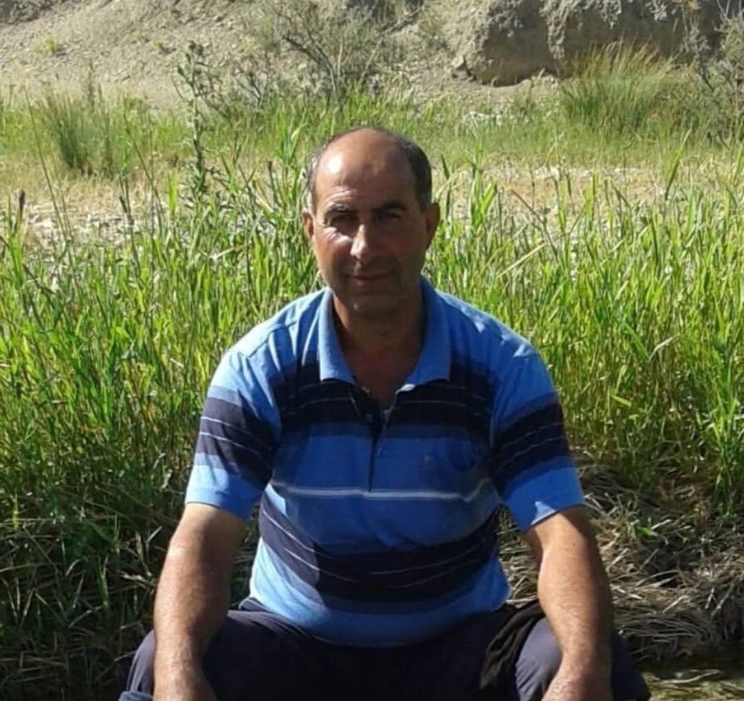 Gürpınar Haberleri - Van'da otomobilin çarptığı baba hayatını kaybetti, oğlu yaralandı - Van Haberleri