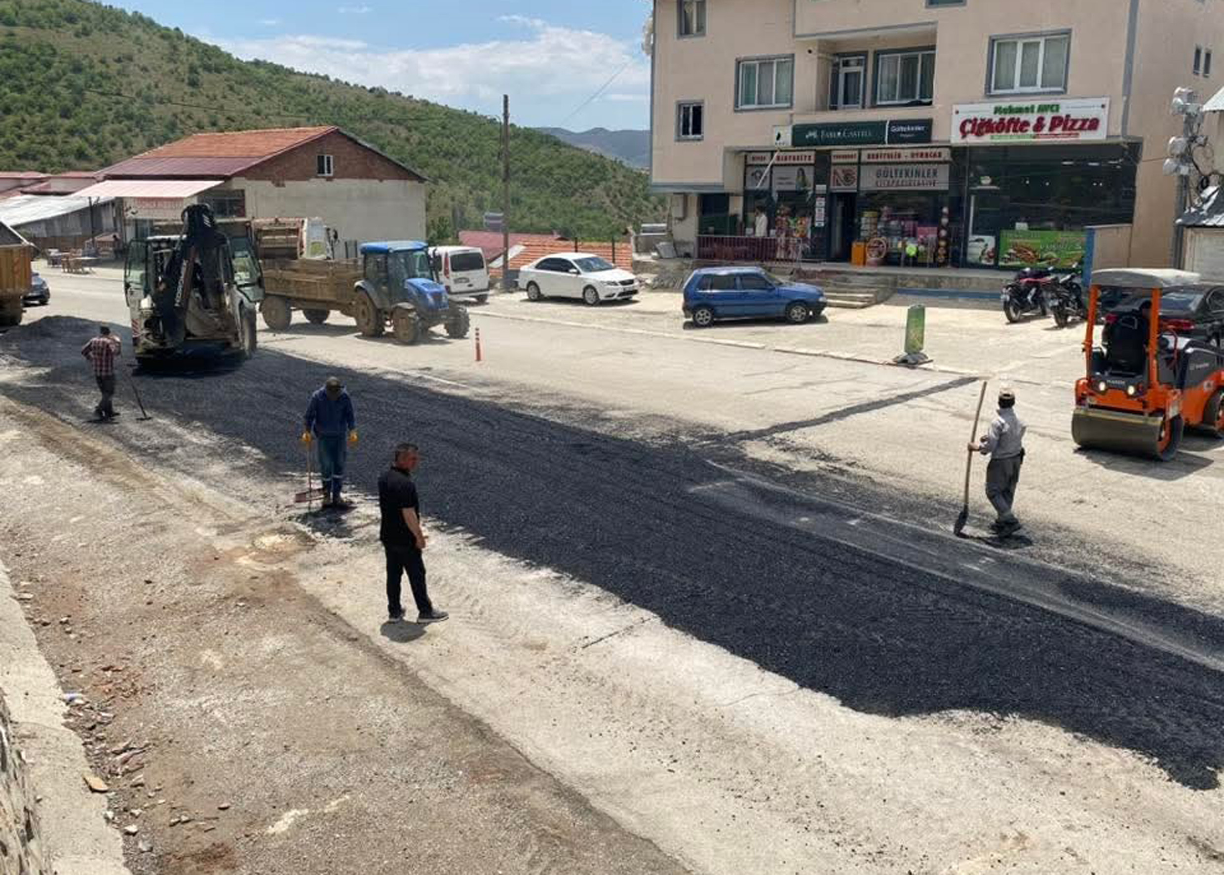 Adıyaman Haberleri - Çelikhan'da yollarda asfalt çalışması - Yerel Haberler