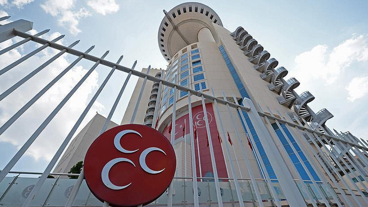 MHP’de üç il teşkilatı daha feshedildi