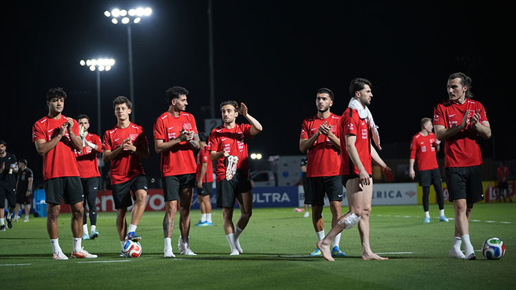 'Bizim Çocuklar' için 3 bin taraftar tribünde!