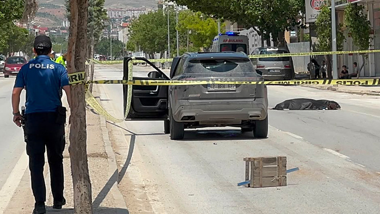 Ayşenur'un kahreden ölümü: Yolun karşısına geçmeye çalışıyordu