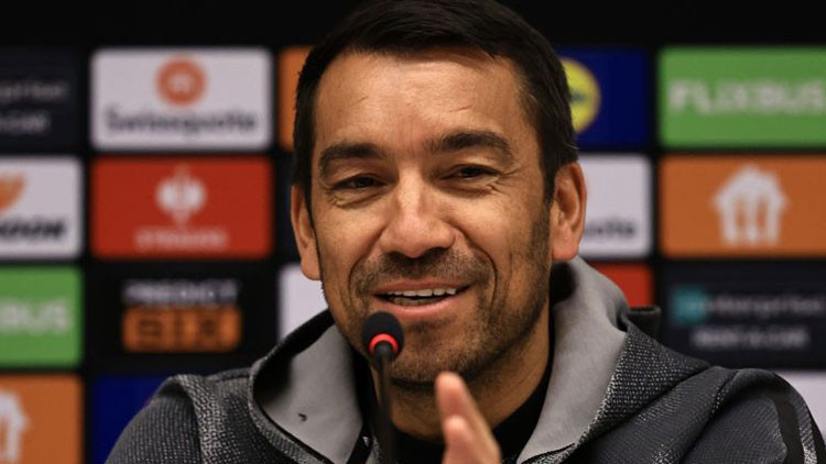 Giovanni van Bronckhorst'un yeni takımı belli oldu