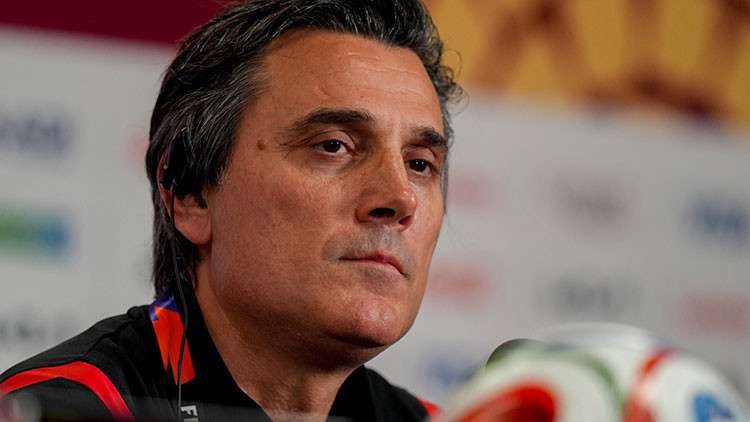 Avustralya mağlubiyeti sonrası Montella'ya eleştiri: 'İnadı bırakıp değişmeyi öğrenmeli!'