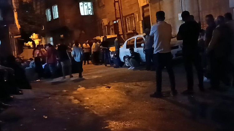 Tartıştığı oğlunu bıçakla öldürdü