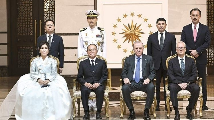 Büyükelçilerden güven mektubu