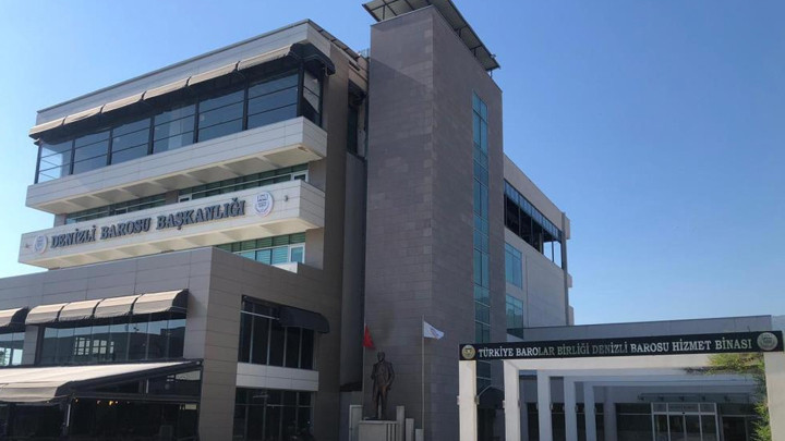 Denizli'de uyuşturucu operasyonun gözaltına alınan 12 avukat serbest bırakıldı