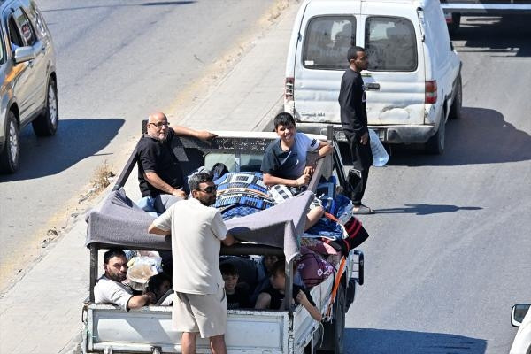 Lübnanlılar İsrail saldırıları nedeniyle ülkenin kuzeyine göç ediyor