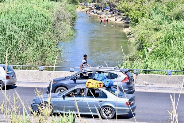 Lübnanlılar İsrail saldırıları nedeniyle ülkenin kuzeyine göç ediyor