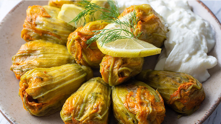 Zeytinyağlı Kabak Çiçeği Dolması